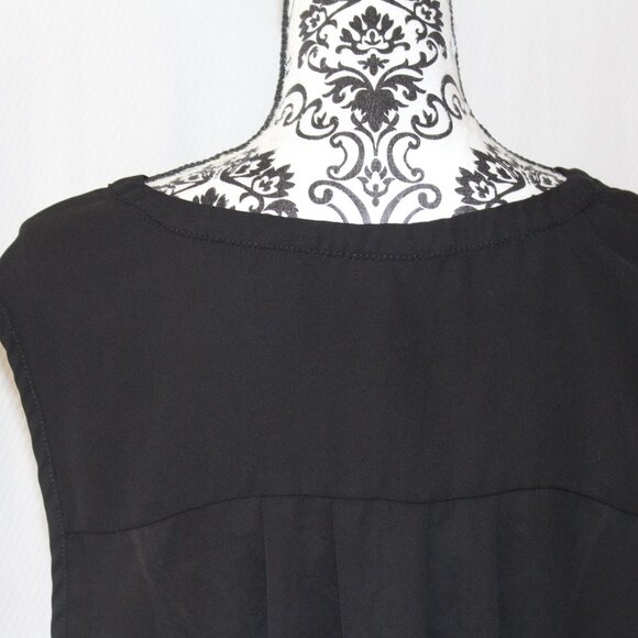 FALL SALETorrid Harper Georgette Black Sleeveless Pullover, 0 Large 12 Pre-Loved - Picture 10 of 11